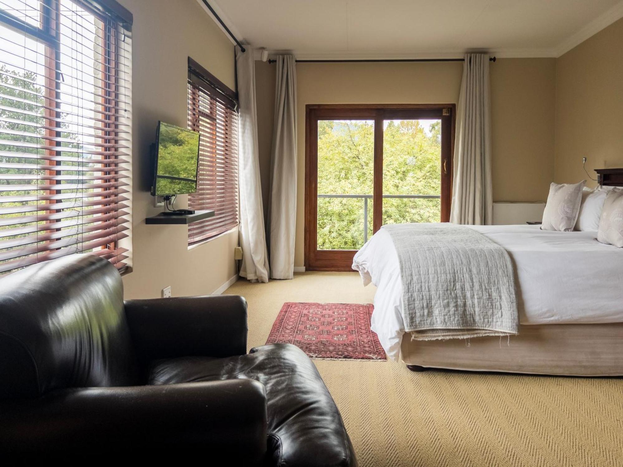 727 Church Clarens Room photo